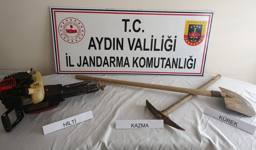 Aydın’da kaçak kazıya jandarma engeli