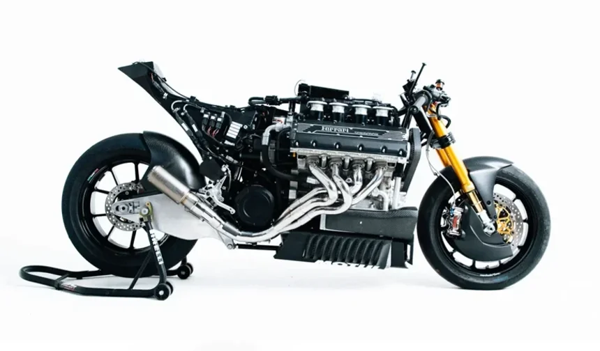 Bu motor tamamen el yapımı! Rekor fiyata satılıyor