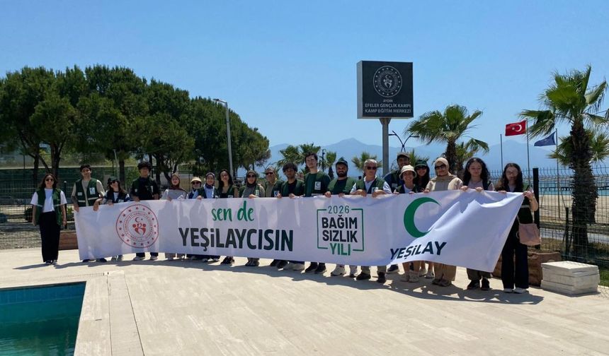 Aydın Yeşilay’dan Kuşadası’nda çevre ve bağımlılık farkındalığı