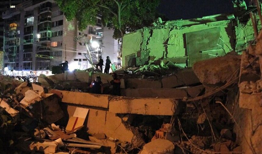 39 saniyede gelen çifte felaket: 7,5 ve 7,2'lik depremlerde 32 kişi öldü