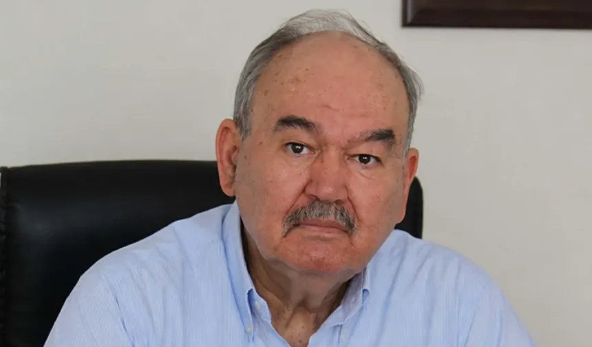 İzmir siyasetinin acı kaybı: Eski büyükşehir belediye başkanı Burhan Özfatura vefat etti