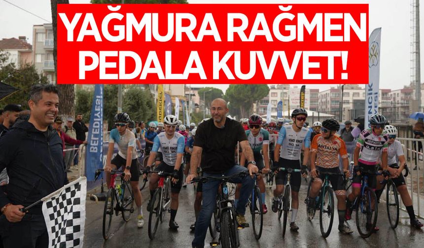Aydın'da yağmura aldırmadılar, pedallar Germencik İncir Festivali için çevrildi