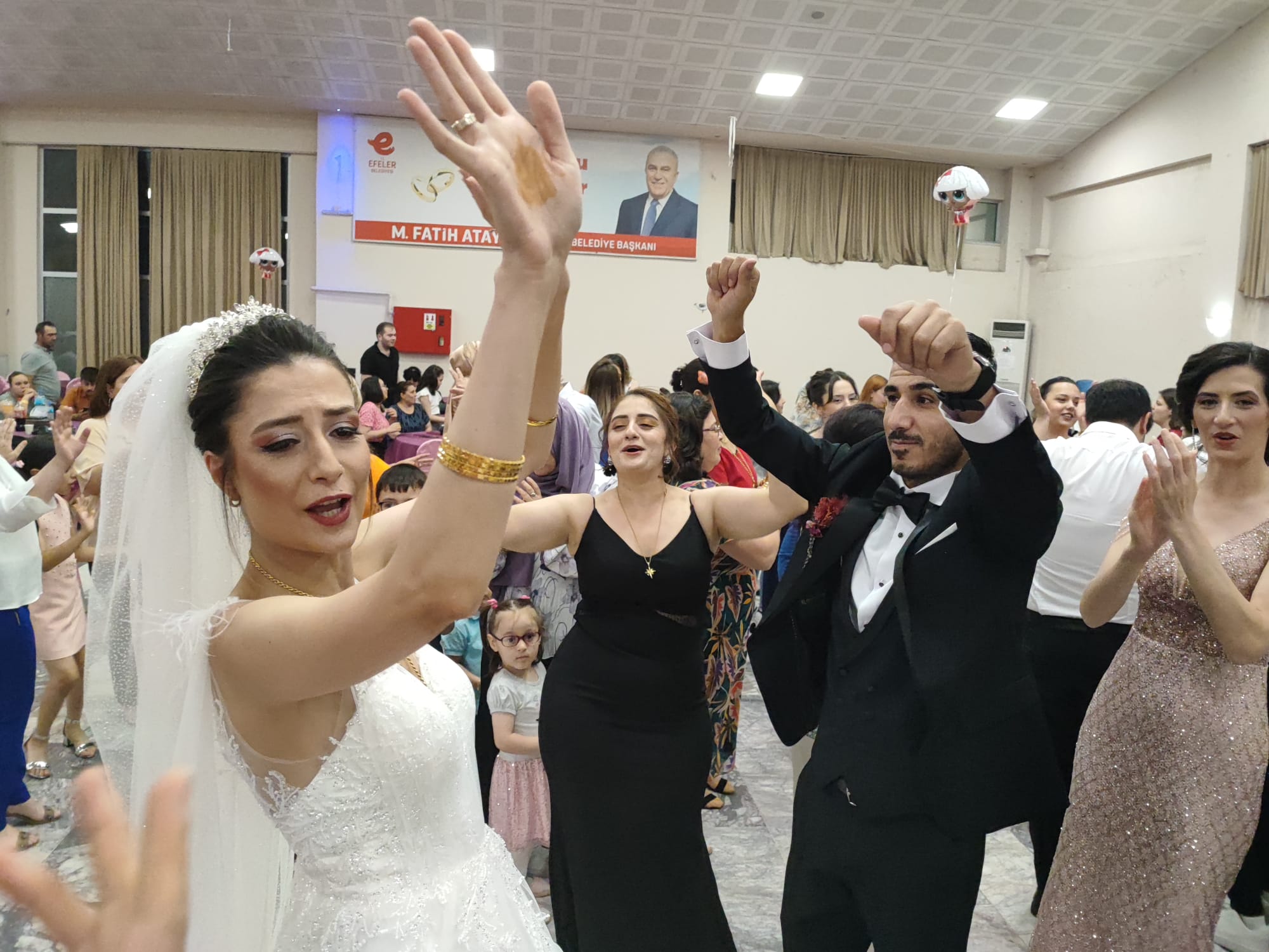 4d74e200-2ed7-46d1-82ae-be14f98e389e