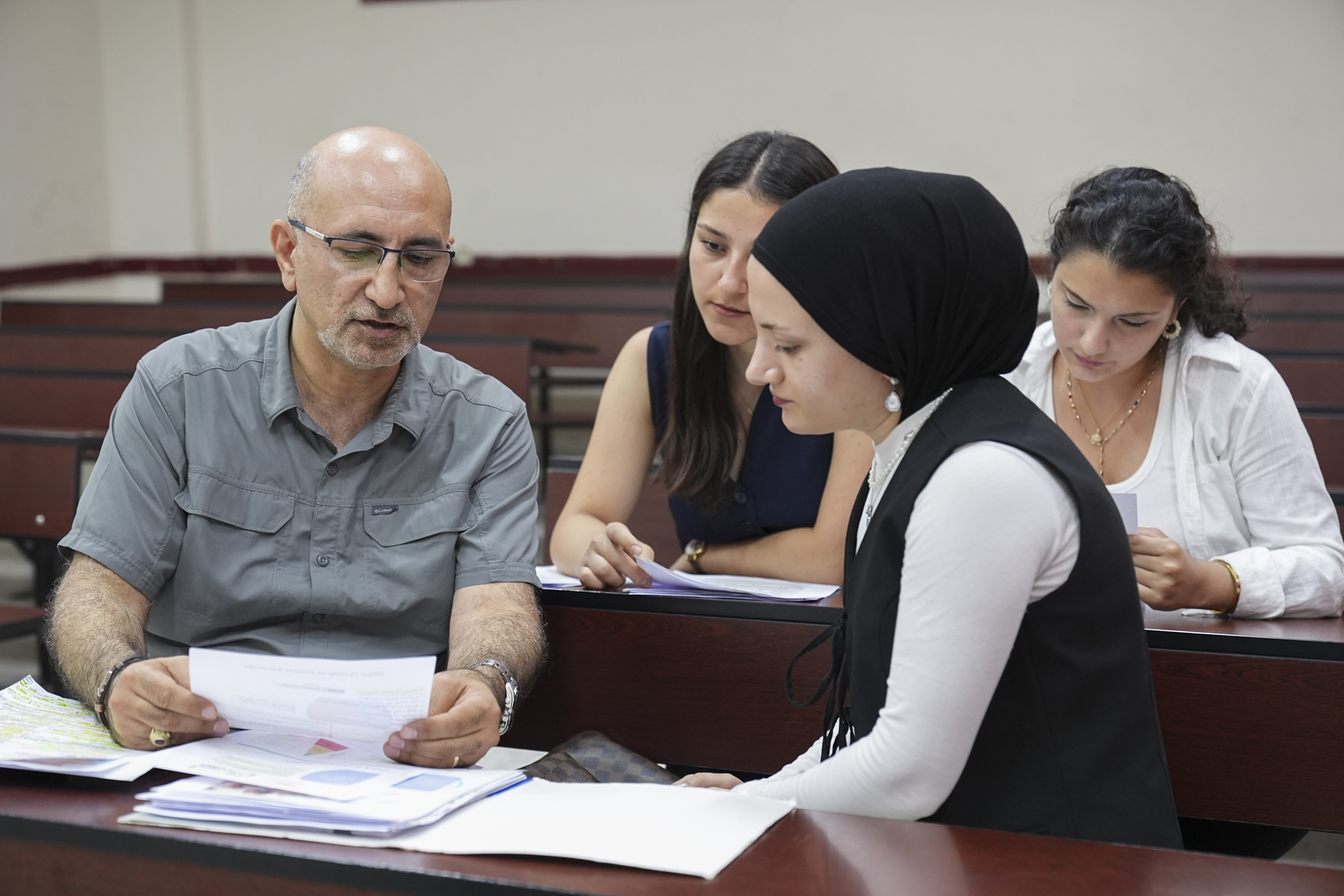 Emekli Albay Hakan Bayrı, 52 yaşında fakülte birincisi oldu