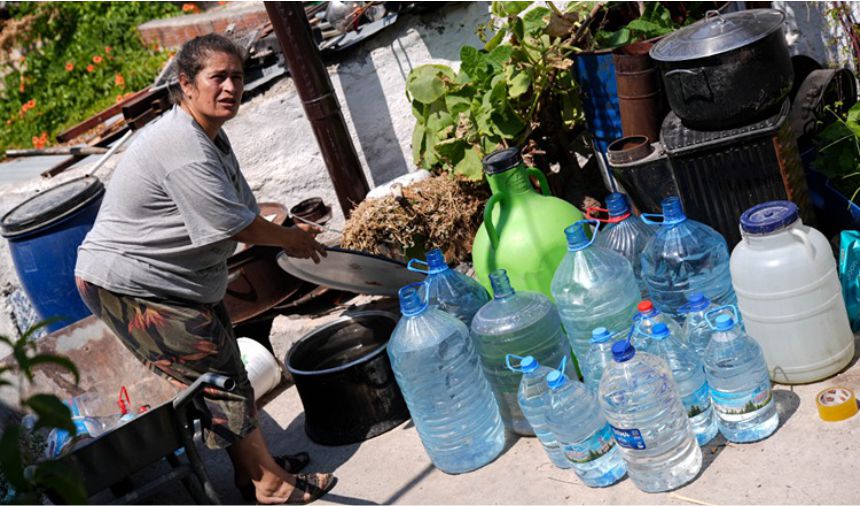 Bornova Yakaköy’de Günlerdir Devam Eden Su Kesintileri Tepki Çekiyor, Mahalleli Kalıcı Çözüm Talep Ediyor.1