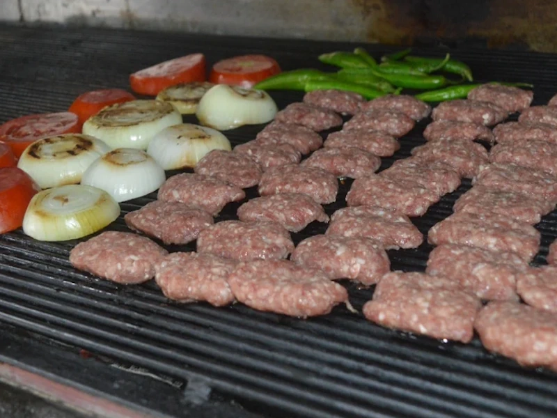 Çine Köftesinin Sırrı Ne Nerede Yenir, En Iyi Köfteci Hangisi Merak Edilen Sorulara Lezzetli Cevaplar...