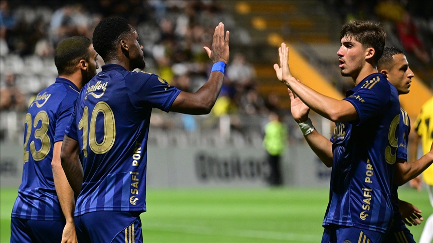 Fenerbahçe, hazırlık maçında Al-Ittihad’ı 4-0’lık skorla mağlup etti