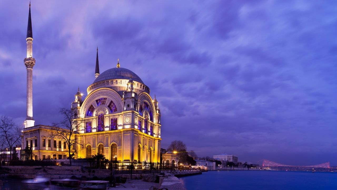 Cuma namazı ne zaman