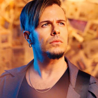 Emre Aydın Kimdir? Kaç yaşında, şarkıları ve biyografisi