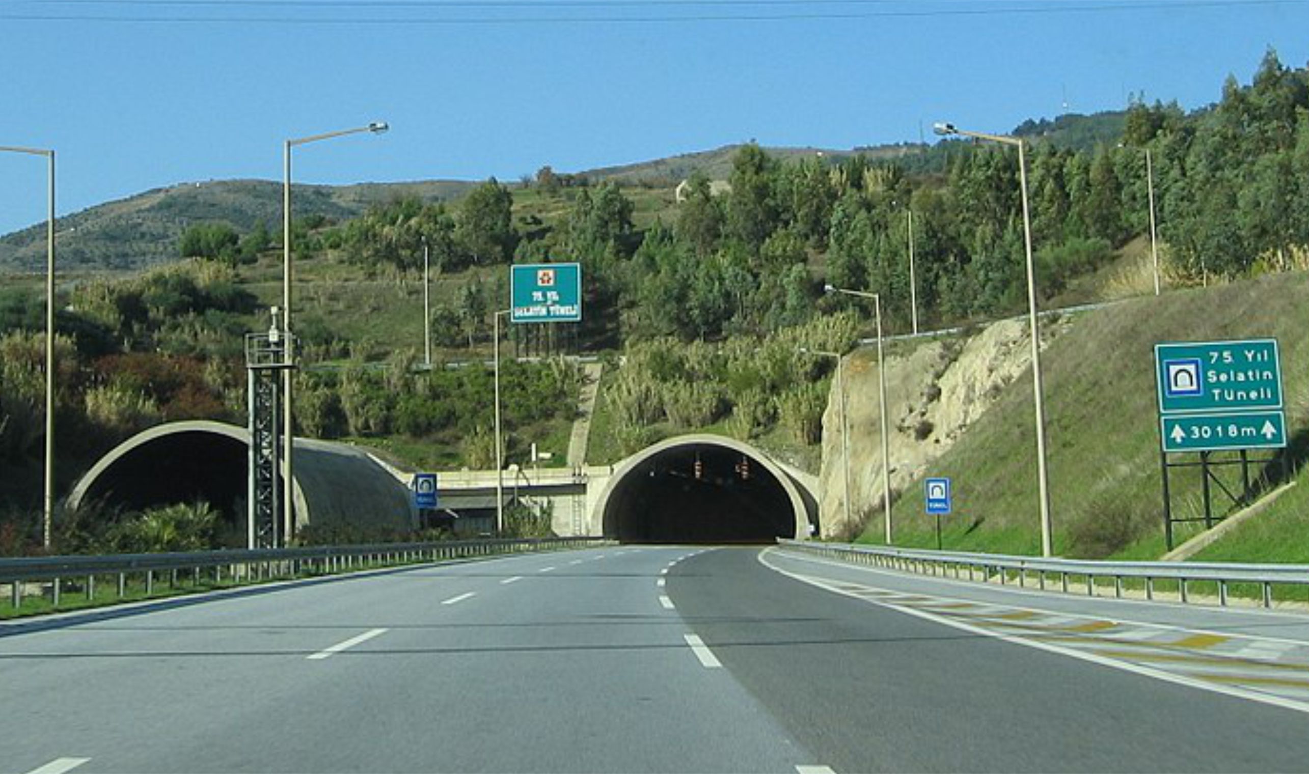 Aydın İzmir Arası Yolculuk Kaç Km, Kaç Saat Sürüyor Otobüs Fiyatları Ve Mesafe Detayları-1
