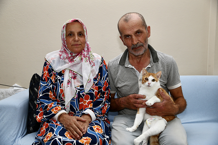 Engelli Kedilerin Umudu Oldular-1