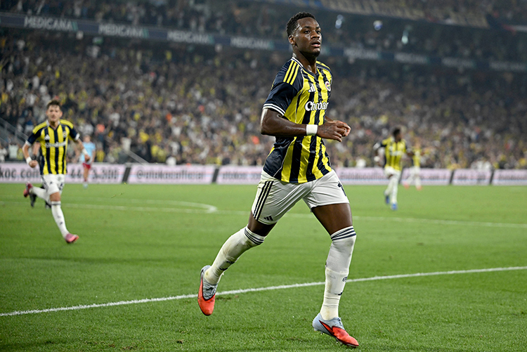 Fenerbahçe'den Muhteşem Zafer! Feyenoord'u 5 2 Yenen Sarı Lacivertliler Play Off'ta4