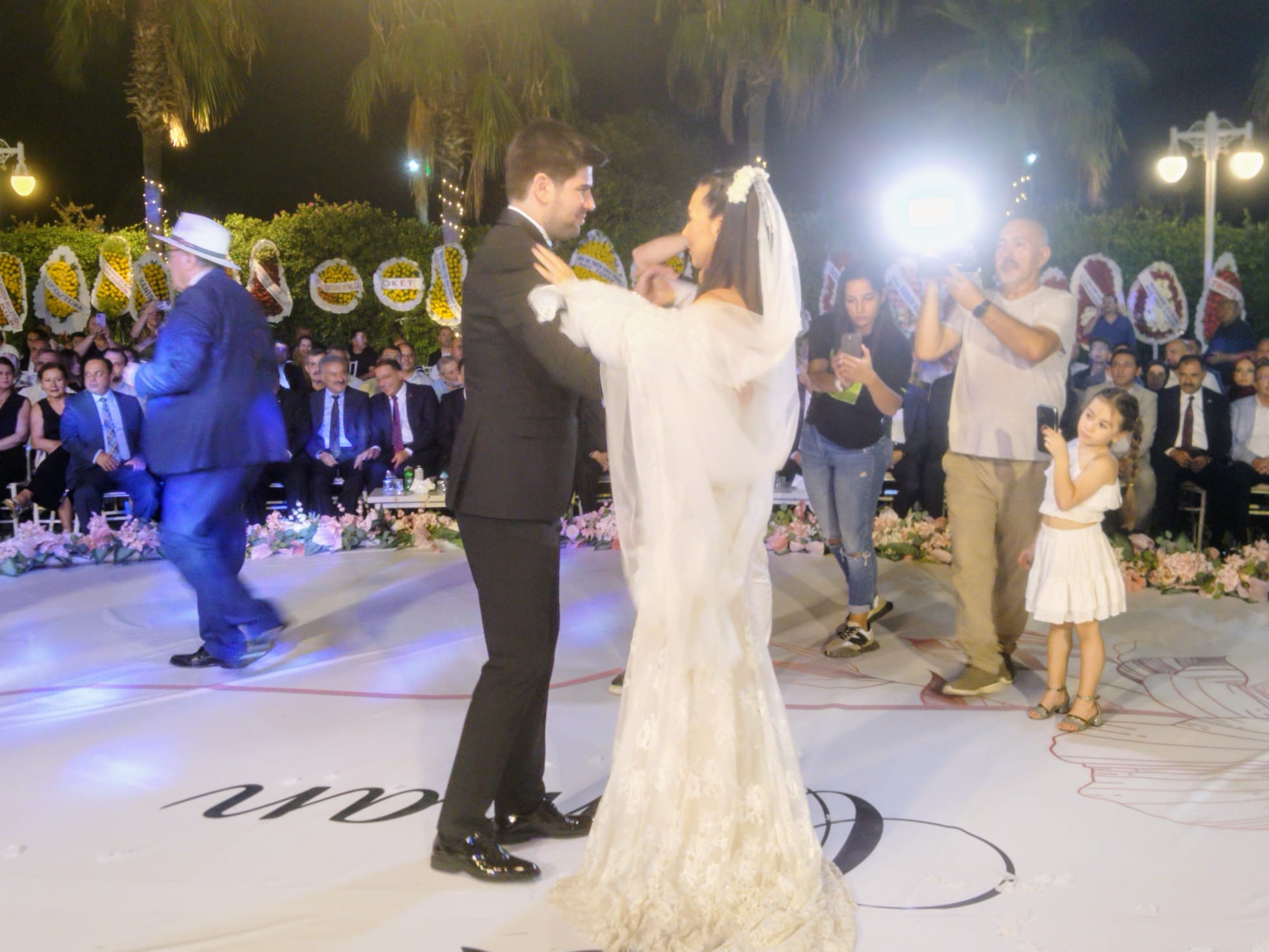 Tekeli Ailesinin Mutlu Günü Siyaset Ve Iş Dünyası Düğünde Buluştu (3)