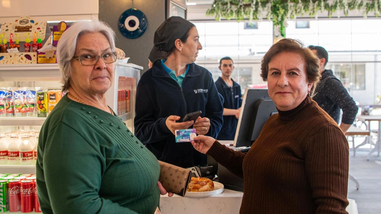 Kuşadası’nda Adalı Kart Kullanıcı Sayısı 50 Bini Geçti