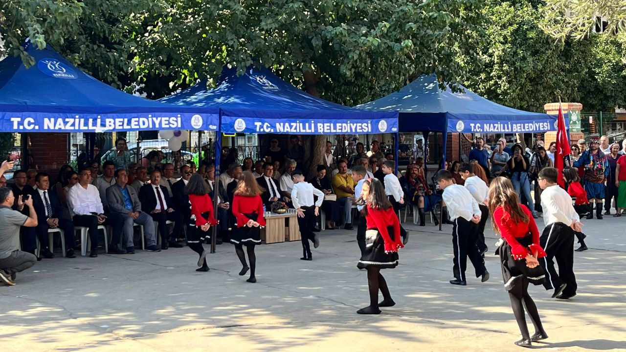 Nazilli'de İlköğretim Haftası Töreni1