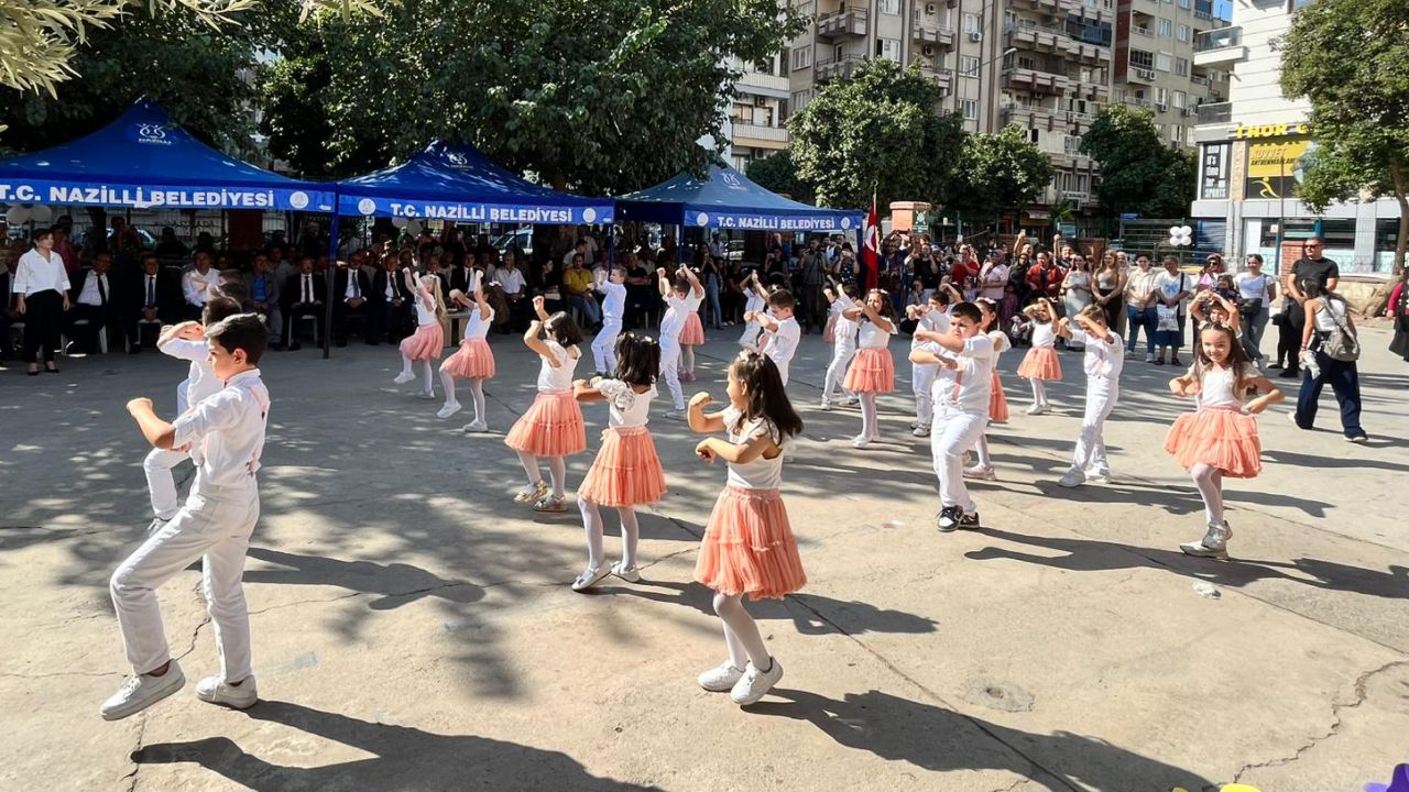 Nazilli'de İlköğretim Haftası Töreni2