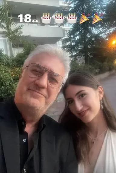 Tamer Karadağlı Ve Zeyno Karadağlı (1)