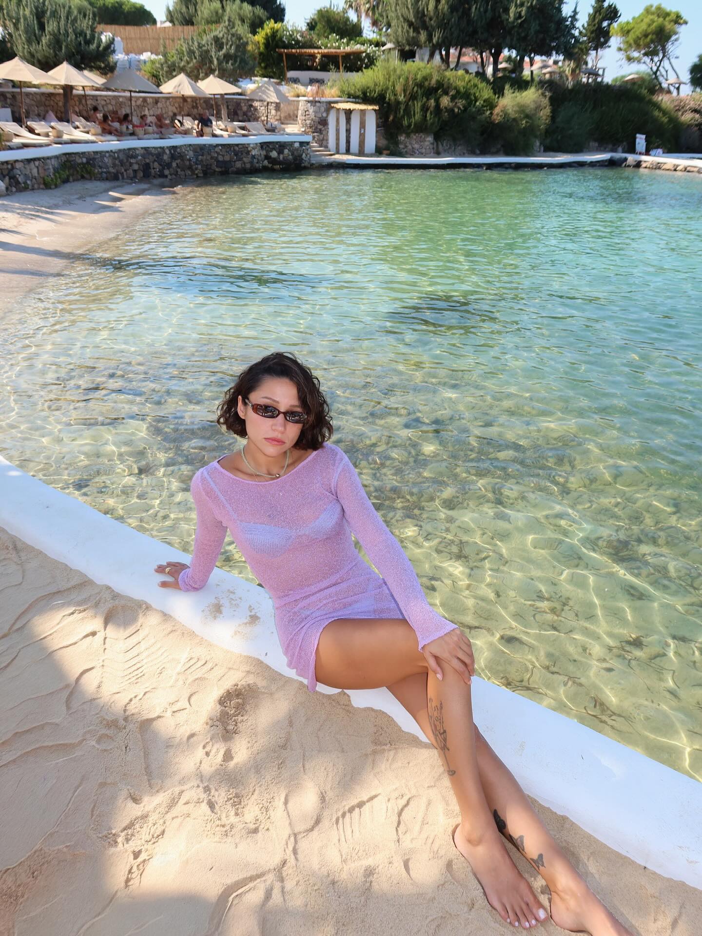 Zeynep Bastık Tatil (6)