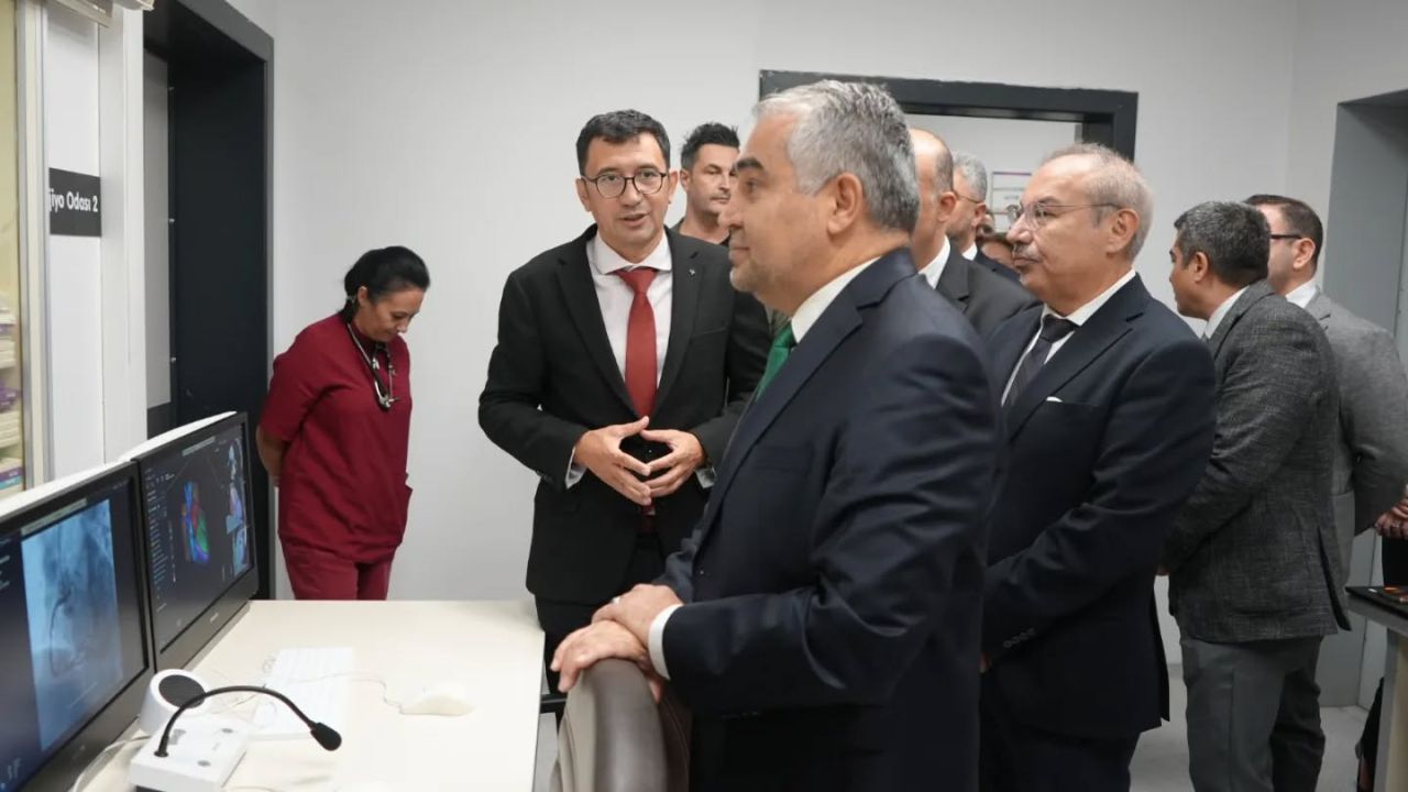 Adü’de Yeni Nesil Anjiyografi Cihazı Hizmete Girdi1