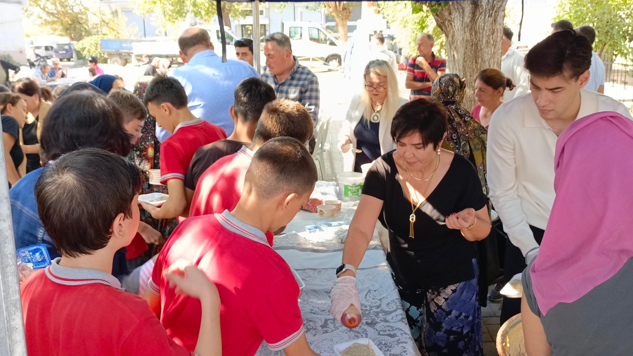 Beyköy’de 2 Bin Kişilik Aşure Ve Keşkek Hayrı1