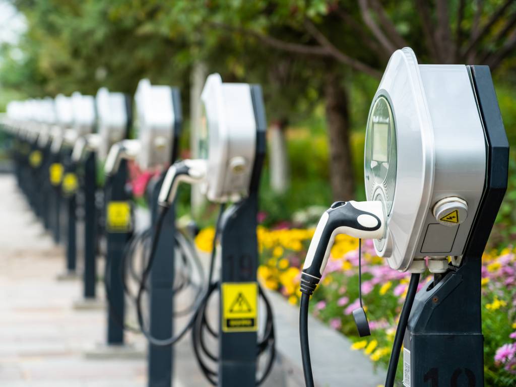 Elektrikli Arac Sarj Istasyonu Kurulumu 1