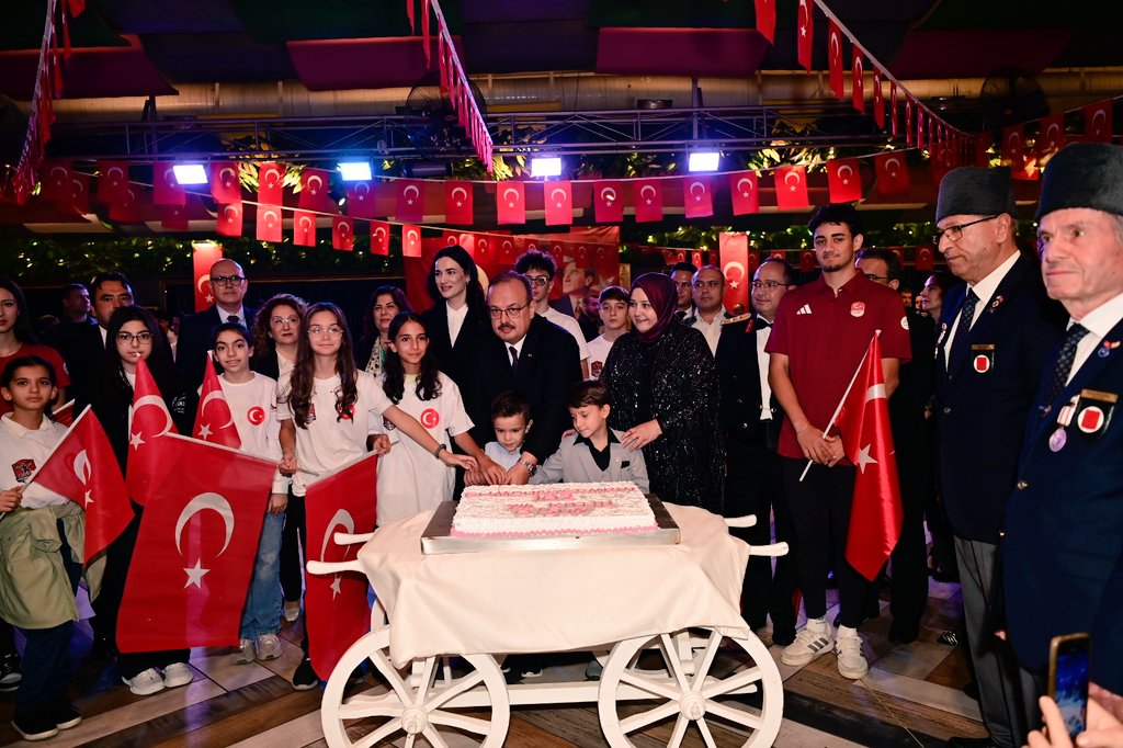 G4Ctm1 J Ww A A9N O G