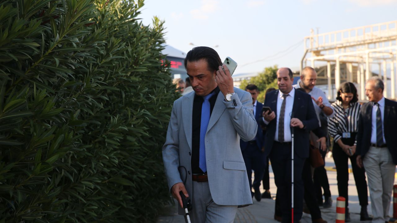 “Görünen Adımlar” Uygulaması, Aydın’daki Görme Engellilerin Hastanedeki Gözü Oldu 3