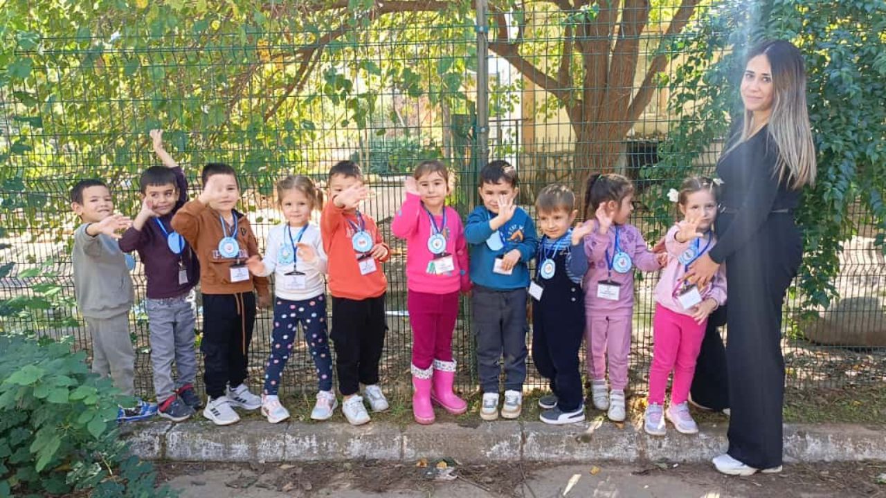 Küçük Kalplerden Büyük Sevgi 4