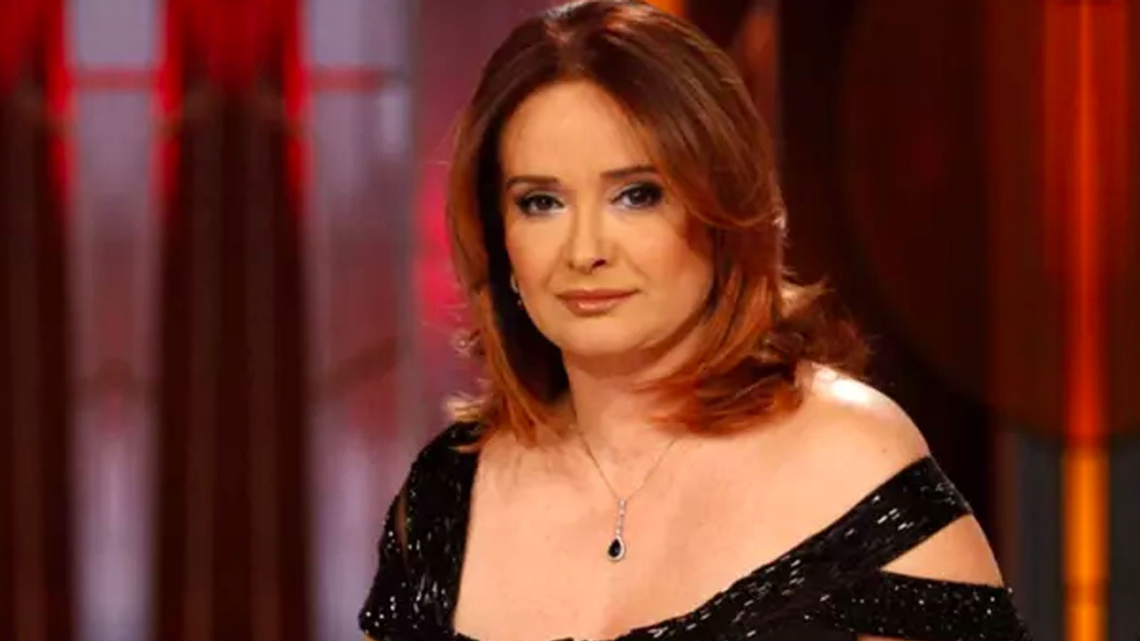 Müjde Ar’dan Sert Çıkış! “Beni Izinsiz Çekemezsiniz!”-1