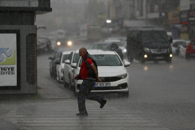 Sağanak Ve Fırtına Etkili Oldu (3)