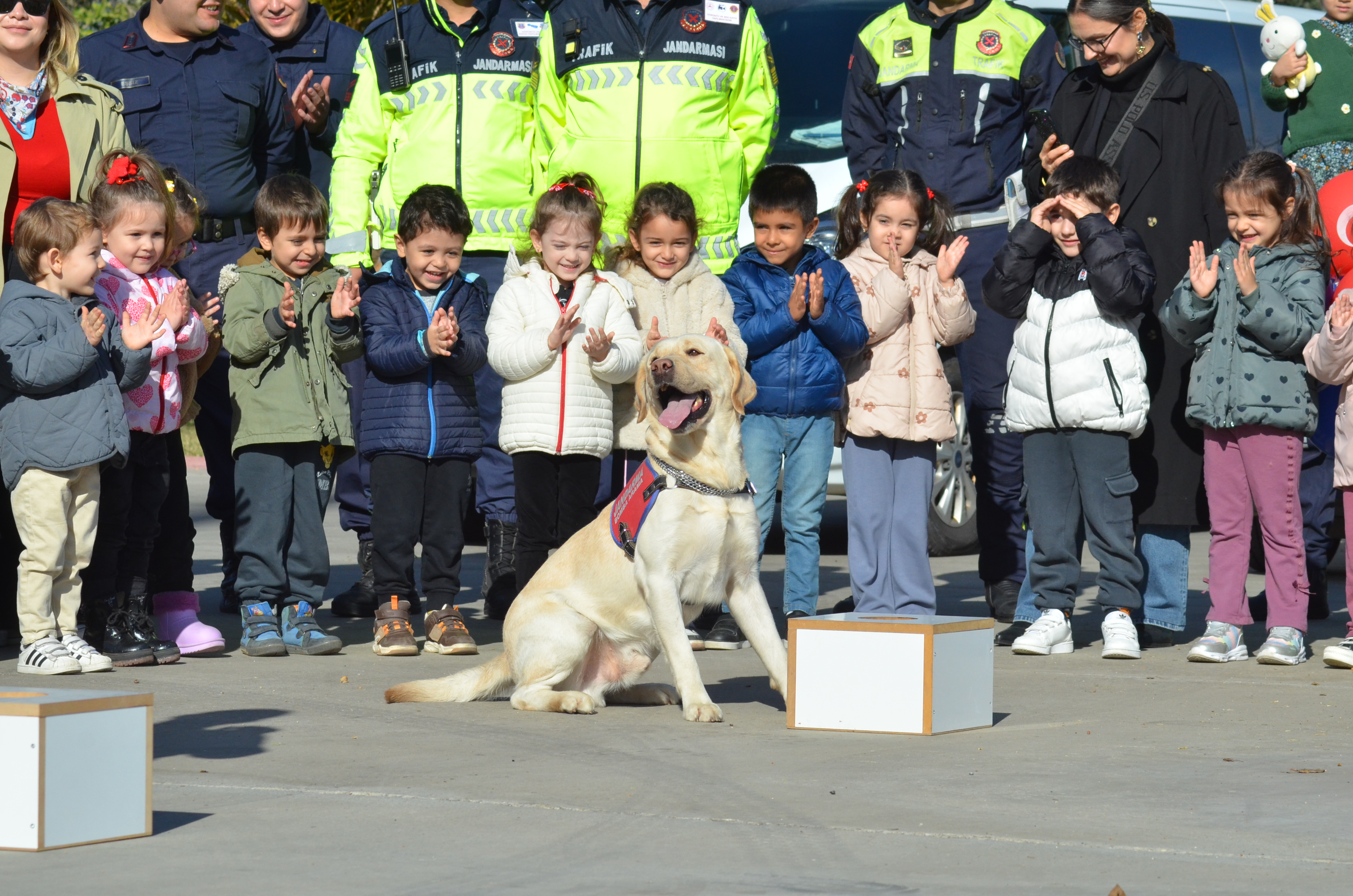 A A 20251126 39811757 39811755 N A Z I L L I D E A N A O K U L U O G R E N C I L E R I J A N D A R M A N I N M I S A F I R I O L D U