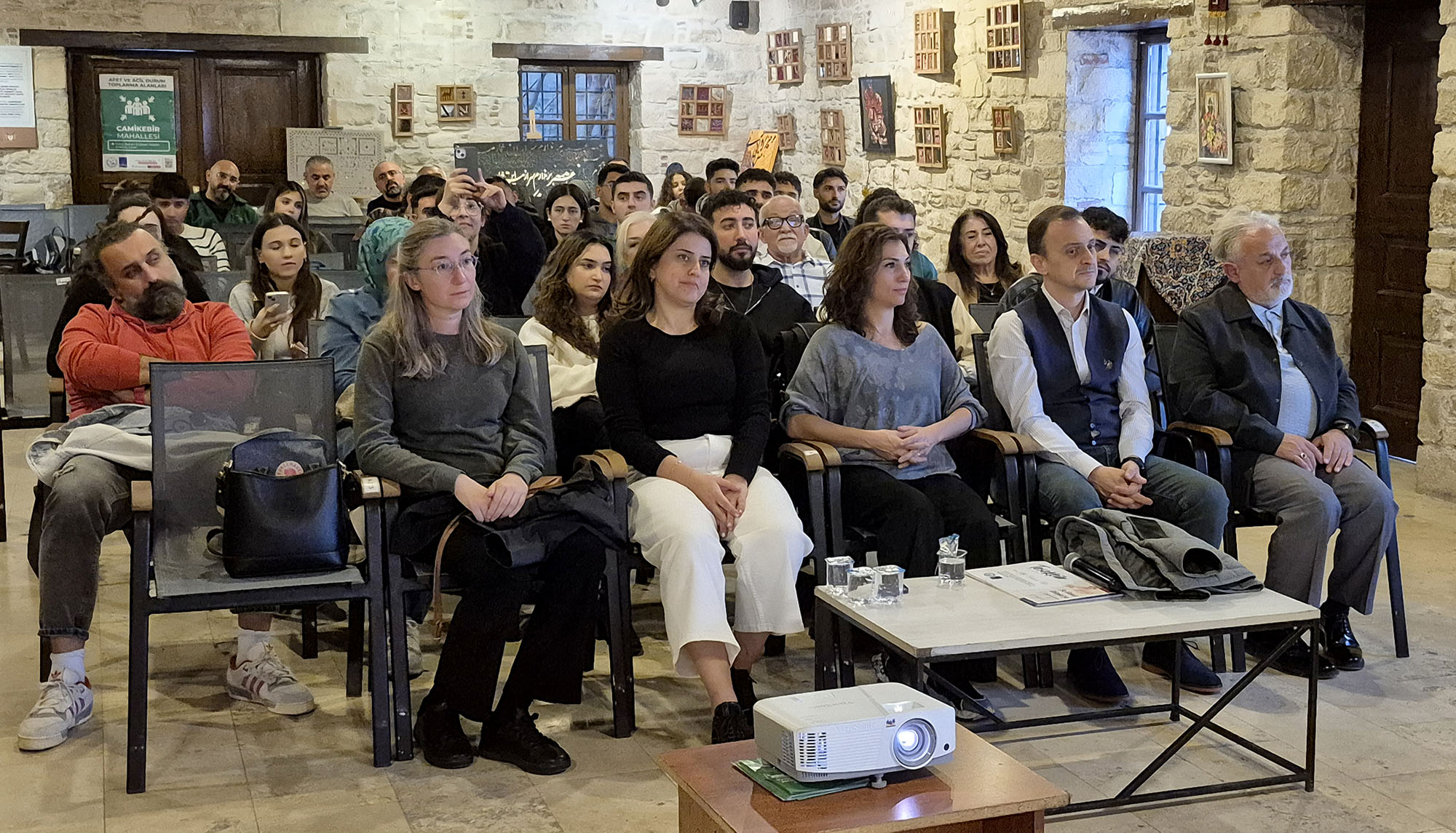 Aşık Veysel’in Yaşamı Ve Eserleri Panelde Konuşuldu (3)