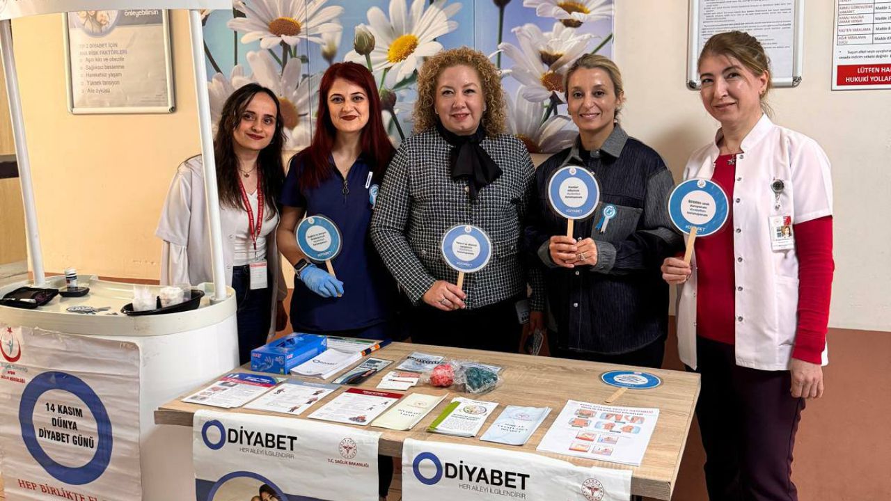 Aydın Atatürk Devlet Hastanesi Dünya Diyabet Günü’nde Farkındalık Standı Kurdu 2