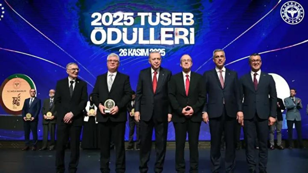 Aydın İl Sağlık Müdürü Şenkul, Türk Tıp Dünyası Kurultayı’nda Yer Aldı 2