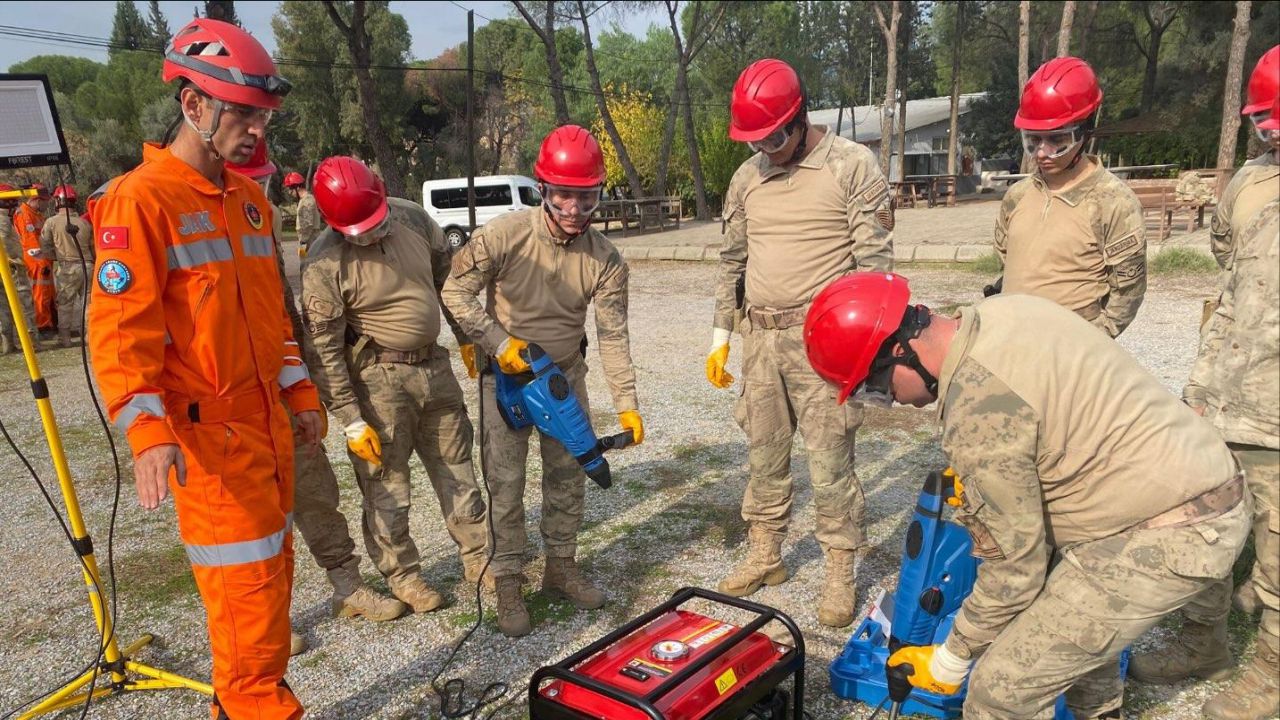 Aydın’da Jandarma Personeline Afet Eğitimi 1