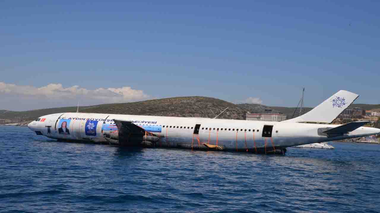 Büyükşehir Batık Uçak