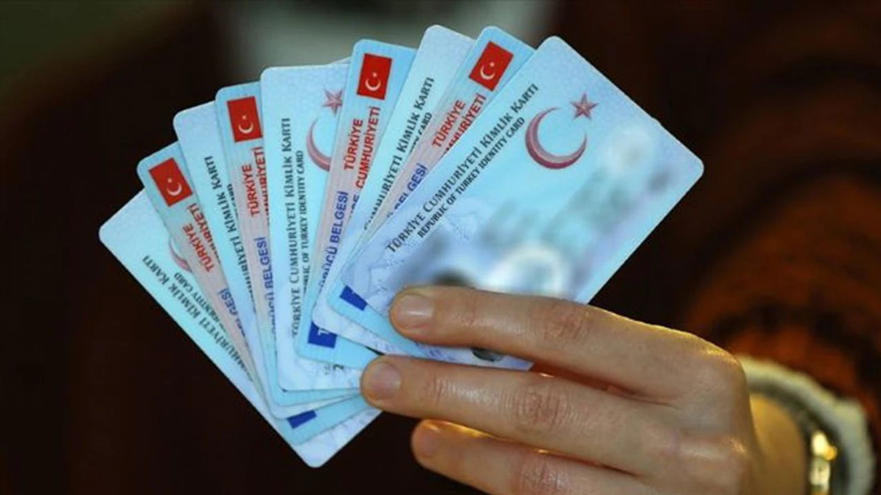 Ehliyetlerde kritik detay ortaya çıktı! Birçok kişi fark etmiyor