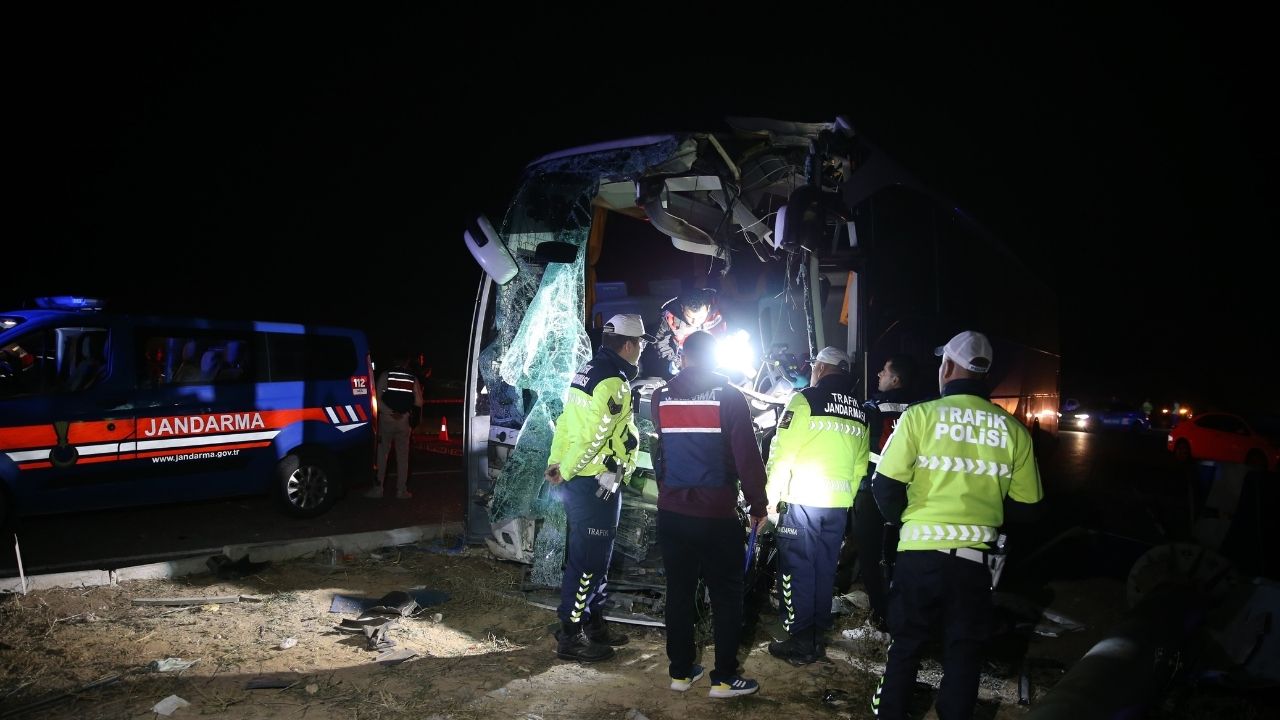 Karayolunda Can Pazarı 1’ Ağır 10 Yaralı111