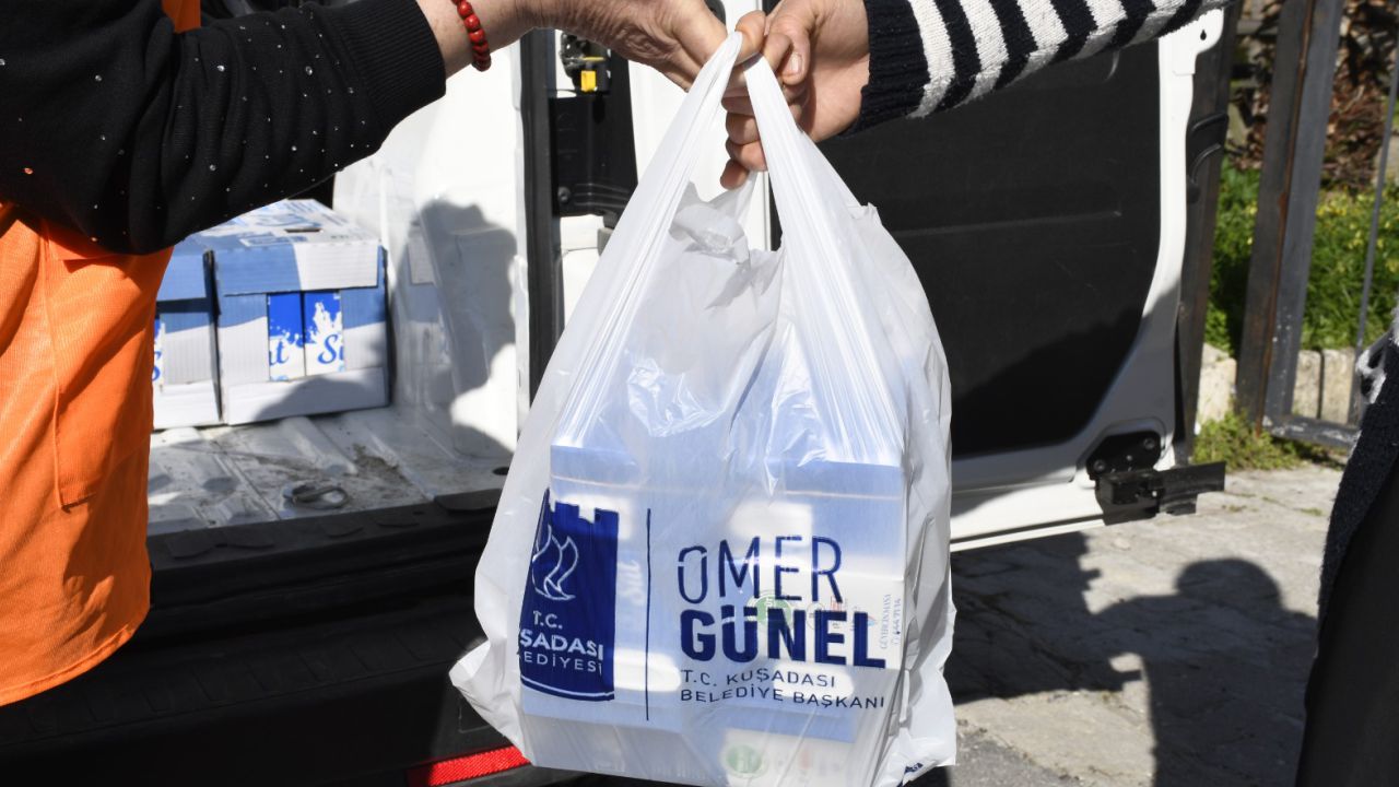 Kuşadası’nda Çocukların Beslenmesine Yönelik Süt Desteği Sürüyor