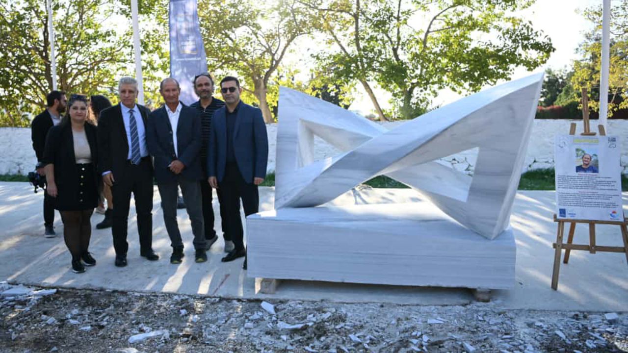 Kuşadası’nda Mermer Bloklar ‘Adalet’ Temasıyla Hayat Buldu 1