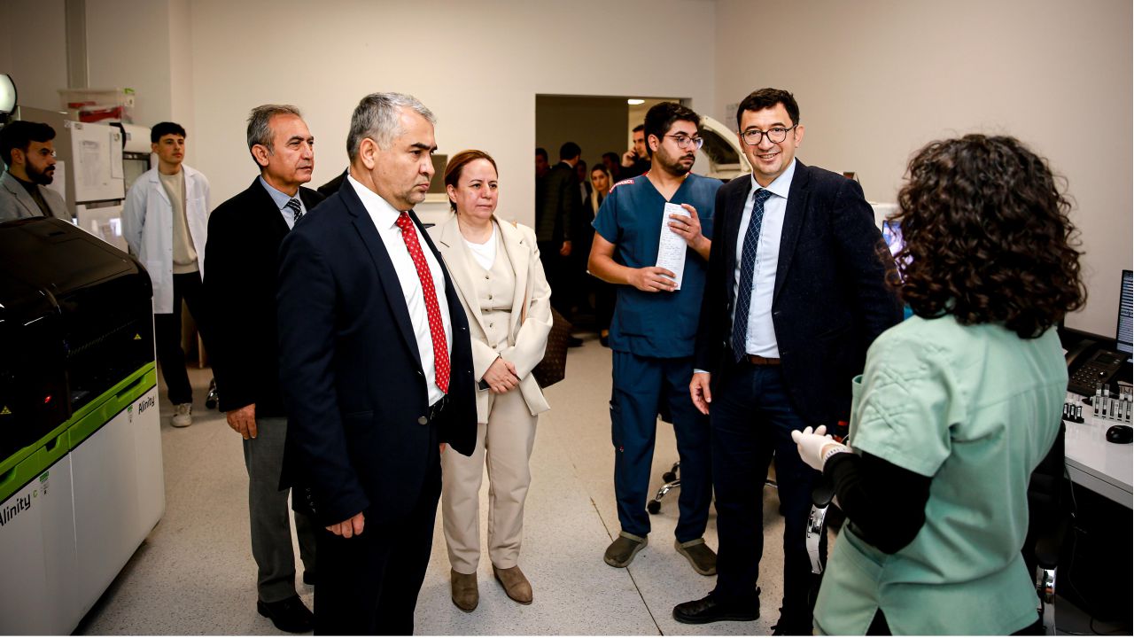 Rektör Kent’ten Hastanede Inceleme Yeni Düzenlemeler Hizmete Başladı2