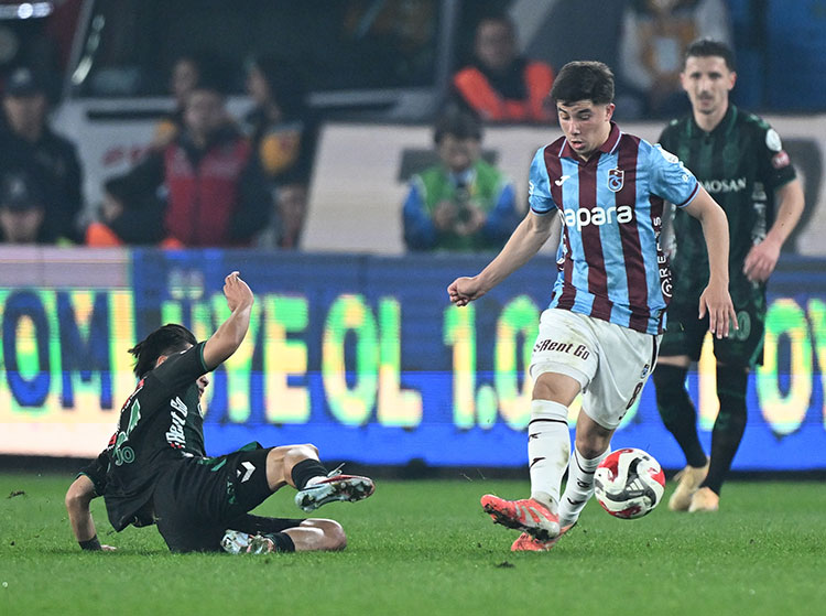 Trabzonspor, Konyaspor’u 3 1 Yenerek Zirve Takibini Sürdürdü2