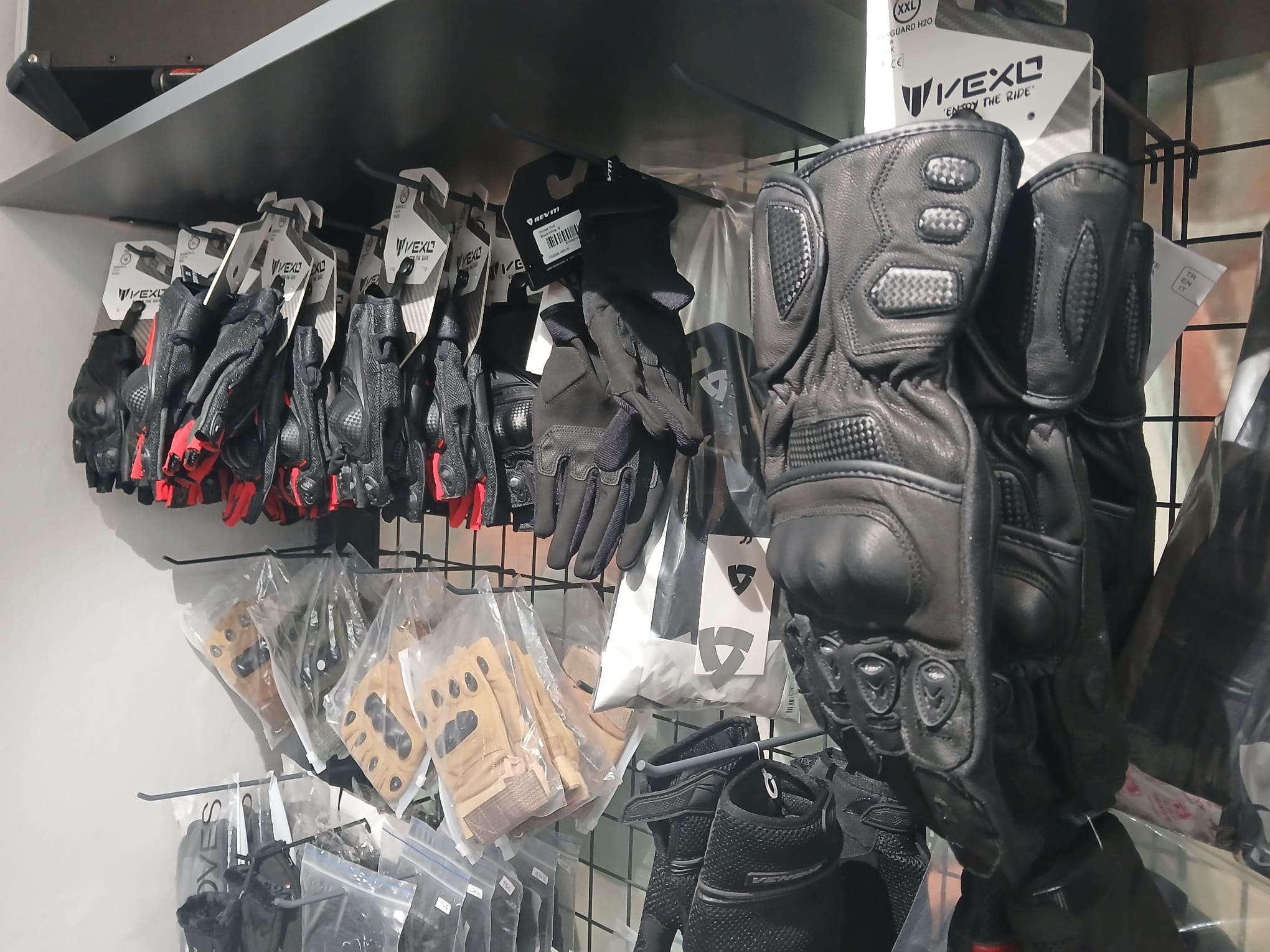 Whatsapp Image 2025 11 19 At 18.00.11