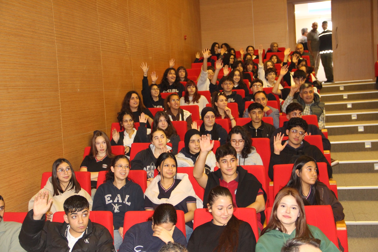 Whatsapp Image 2025 11 20 At 16.09.57 (1)