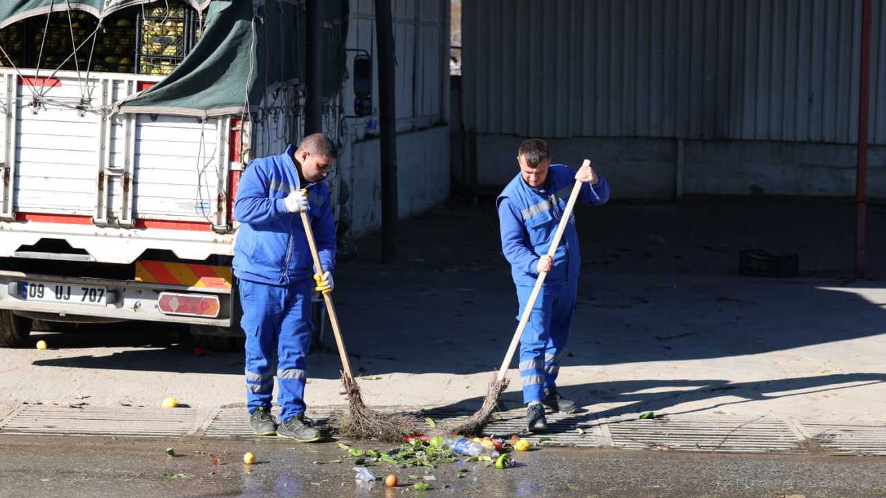 Aydın Büyükşehir, Acarlar Hali’ni Temizledi2