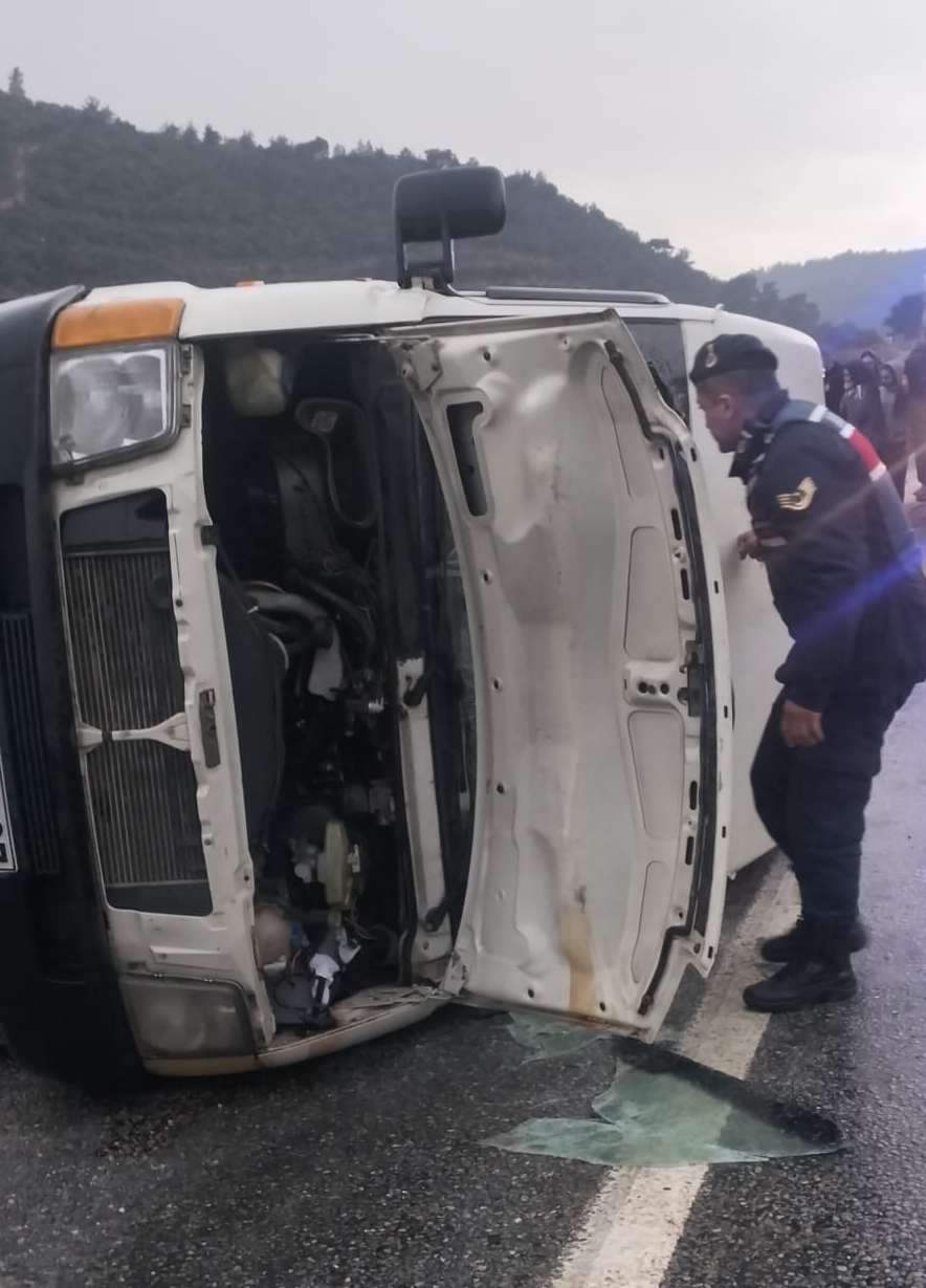 Aydın’da Işçi Servisi Facianın Eşiğinden Döndü! 6 Yaralıf