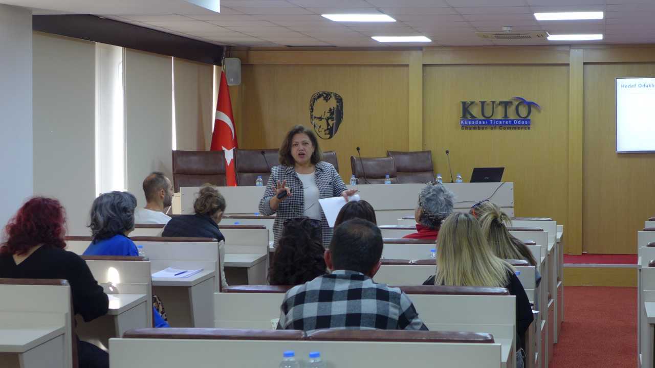 Kuşadası Ticaret Odası’nda 'Müşteri İletişimi Ve Deneyimi' Eğitimi Düzenlendi1
