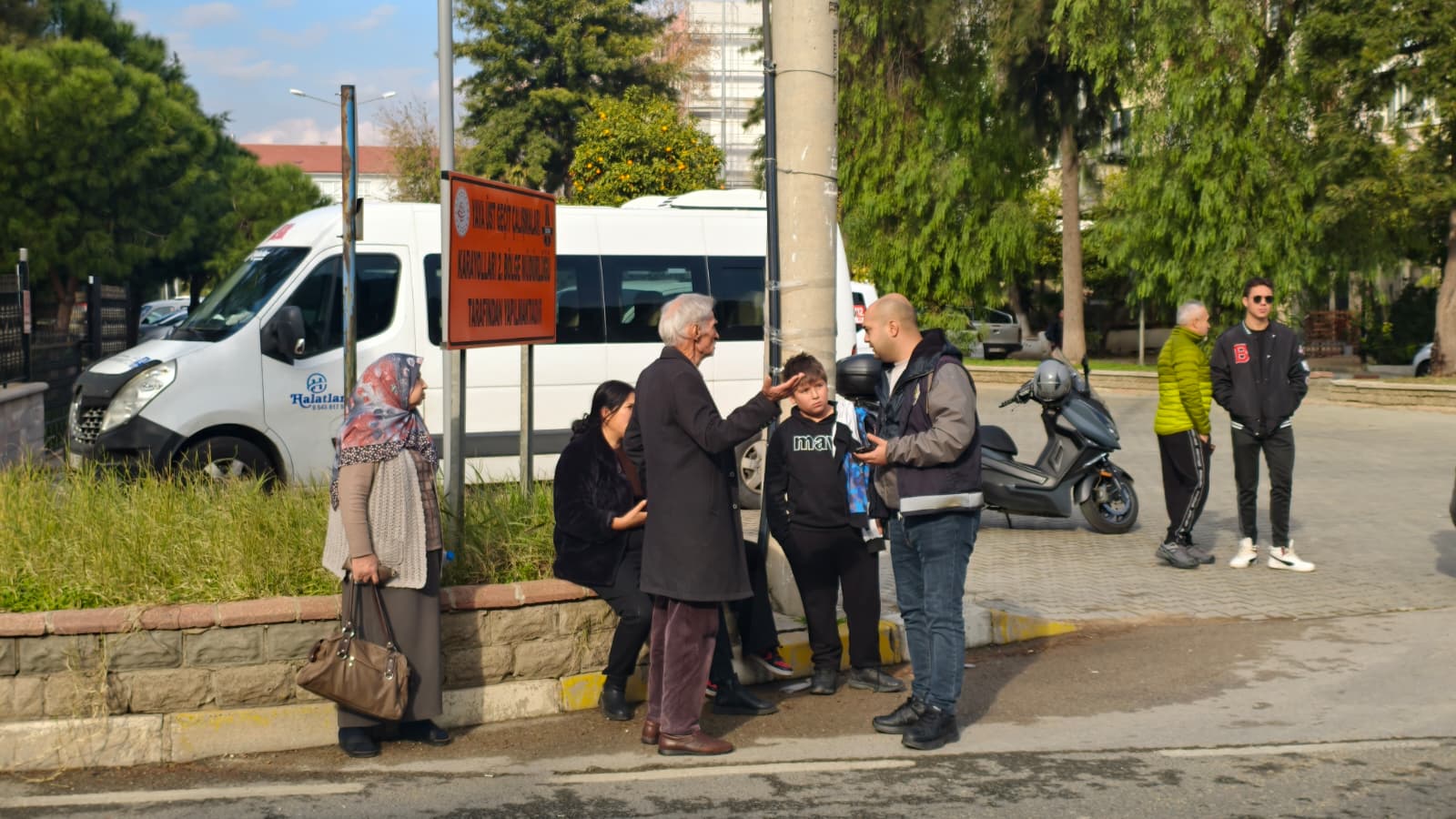 Nazilli'de Zincirleme Kaza Yola Fırlayan Kedi Kazaya Sebep Oldu (3)