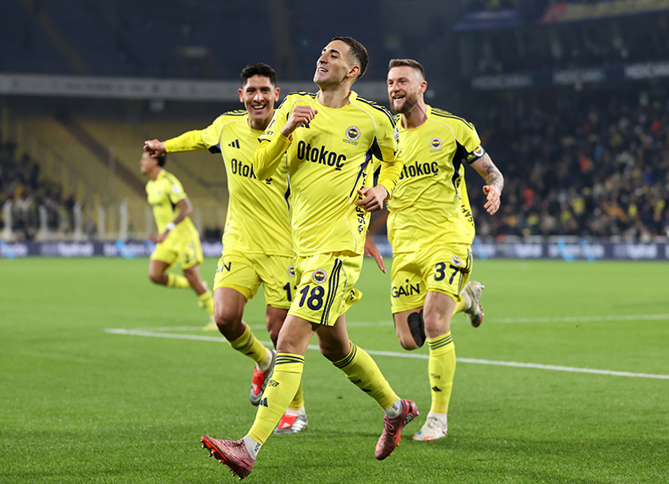 Sarı Lacivertlerden Net Galibiyet! 4 04