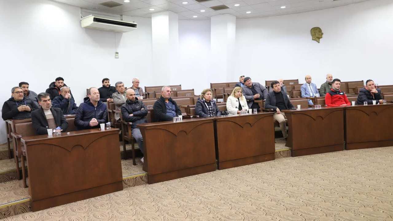 Tetik, Dükkan Sahipleriyle Istişare Yaptı1